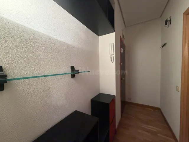 URBAMAR ALQUILA: Luminosa vivienda totalmente amueblada junto al Metro Antonio Machado — 3