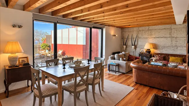 Vivienda con terraza y vistas al mar en canales — 6