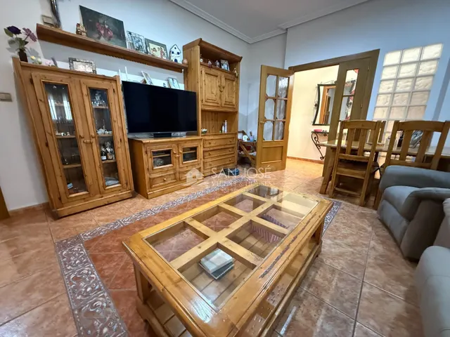 CASA INDEPENDIENTE EN EL BARRIO EL CASTILLO DE ASPE - foto 2