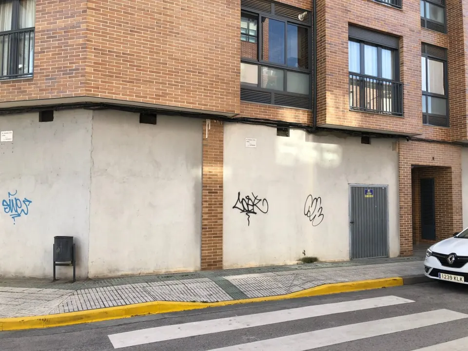 LOCAL COMERCIAL EN ZONA ALTA