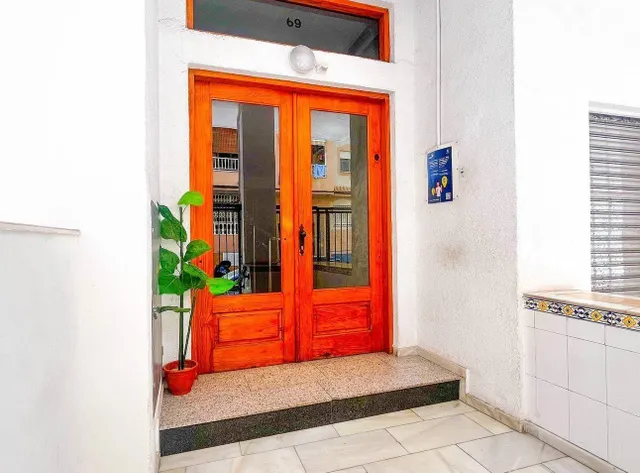 PRECIOSO APARTAMENTO A UNOS PASOS DE TODOS LOS SERVICIOS Y DE LA PLAYA — 16