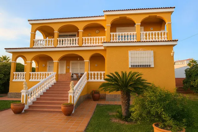 Chalet 3 habitaciones 263m² en venta - Centro — 35