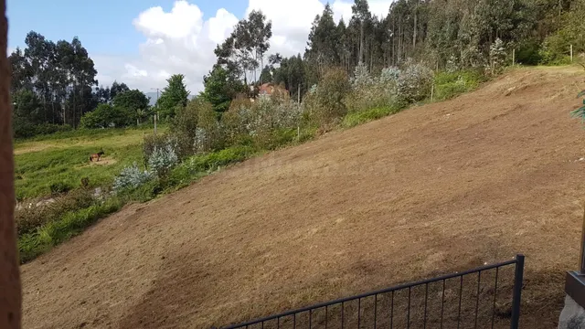 PARCELA LISTA PARA EDIFICAR EN URBANIZACIÓN FONTEMAIOR (CULL - foto 2