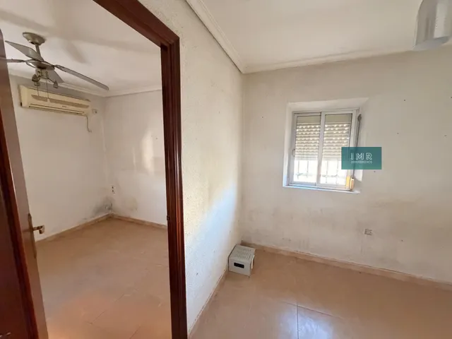 ¡OPORTUNIDAD EN TRIANA - EL CARMEN! Gran piso de 4 dorm. todo exterior junto al Metro Blas Infante — 7
