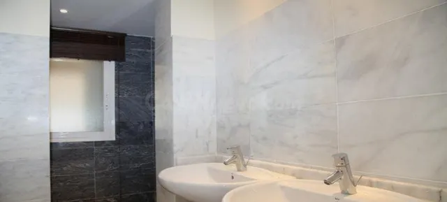 Local comercial 838m² en venta - Hacienda del Álamo Golf