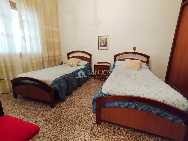 SE VENDE CHALET EN PARCELA URBANA EN LA ROMANA — 9