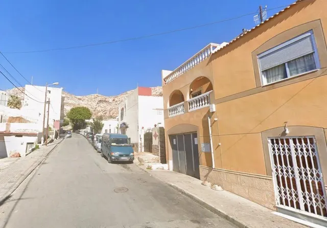 Piso en venta en Almería. Activo inmobiliario SIN POSESIÓN, 