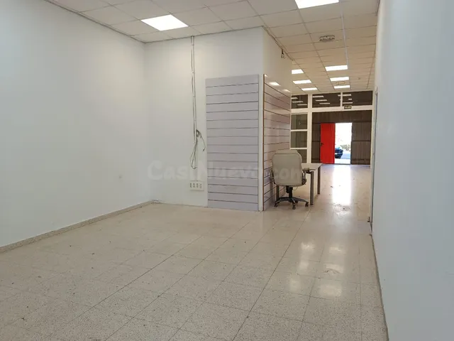 NAVE COMERCIAL — 5