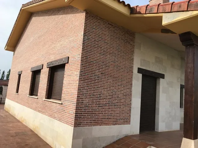 MONCASA VENDE Chalet en urbanización Ctra Carrión — 14