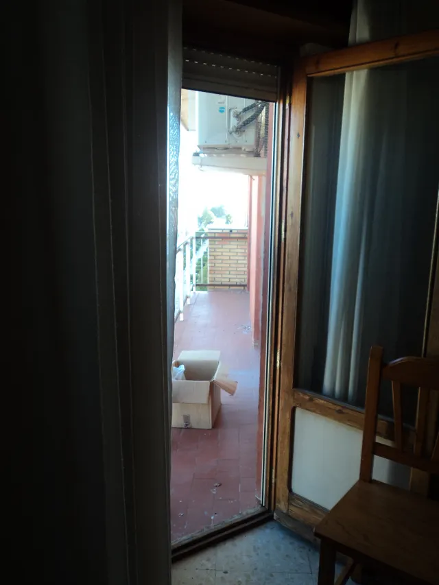Piso para entrar a vivir en pleno centro de la Roda. — 50