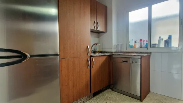 LUMINOSO PISO CON GARAJE EN ZONA MADRE DE DIOS — 18