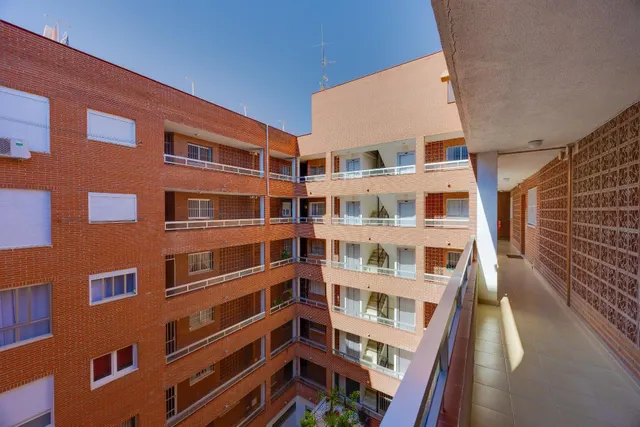 MAGNIFICO PISO A UNOS PASOS DE LA PLAYA, IDEAL PARA VIVIR TODO EL AÑO — 9
