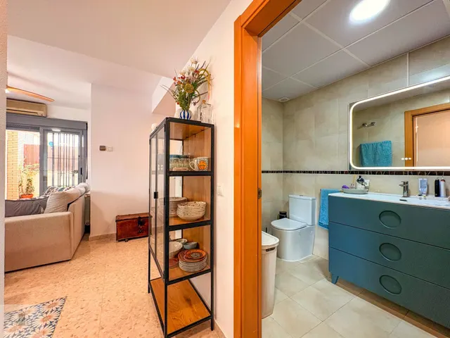 Apartamento de 2 dormitorios con patio, garaje y trastero en Ronda Sur — 33