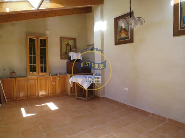 EXCLUSIVA CASA EN EL CASCO ANTIGUO DE MONTESA — 5