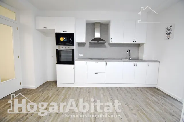 AMPLIA Y BONITA CASA REFORMADA CON 2 TERRAZAS — 9