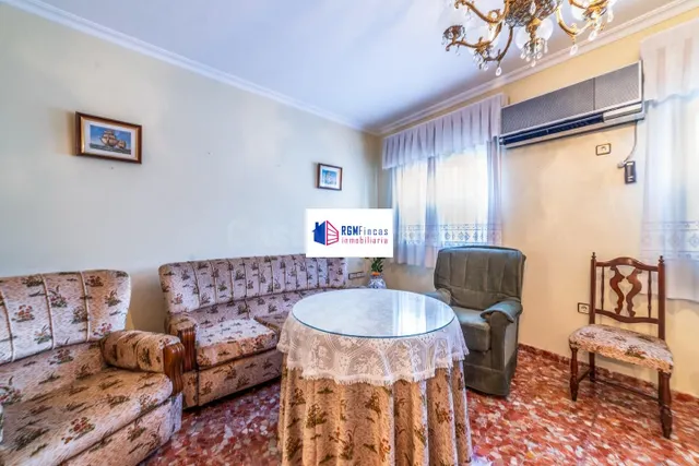 GRAN CASA CON DOS VIVIENDAS INDEPENDIENTES, AMPLIO PATIO Y AZOTEA – UNA OPORTUNIDAD ÚNICA PARA FAMILIAS O INVERSORES — 5