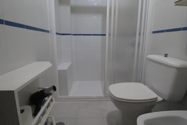 Estudio en residencial con piscina — 12