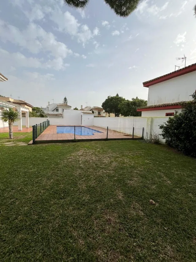 Local Comercial en La Pontanilla - Los Corrales de Buelna - foto 3