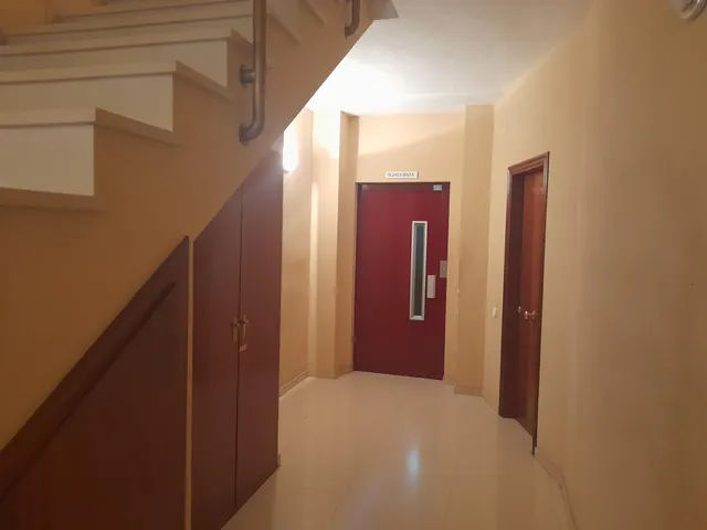 OPORTUNIDAD ESPECTACULAR LOCAL DE OFICINAS EN LA ZONA MAS CENTRICA DE MORA D´EBRE — 45