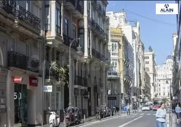 Grupo Alain presenta una magnífica oportunidad en el centro  - foto 4