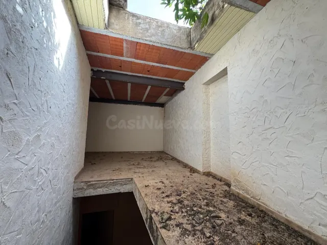 VIVIENDA PARA REFORMAR CON AMPLIAS POSIBILIDADES EN LOCALIDA - foto 5