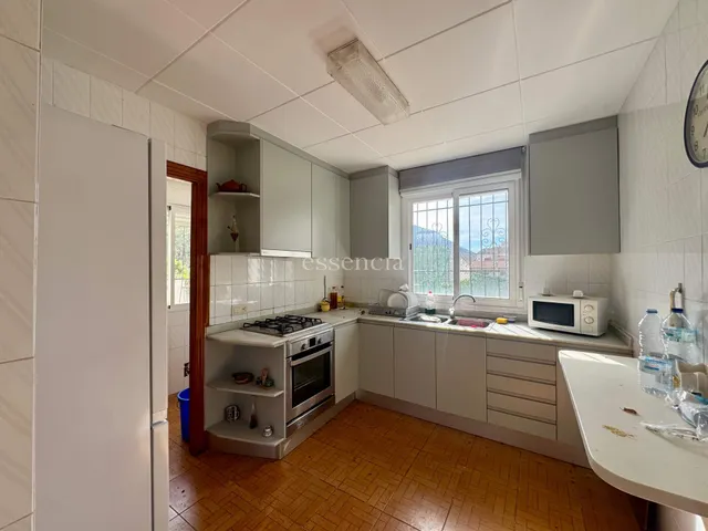 ESPECTACULAR CHALET EN LA DROVA — 28