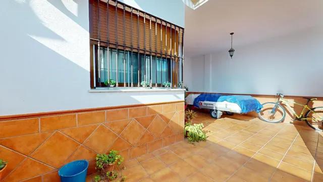 VIVIENDA UNIFAMILIAR DE 252 M2 TOTALMENTE LEGAL MUY CERCA DE - foto 4