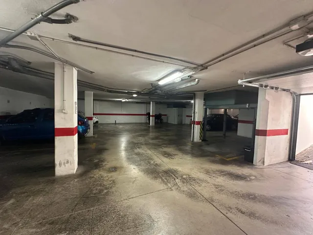 PISO EN VECINDARIO — 24