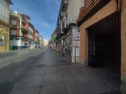 ESTUPENDO LOCAL EN REALEJO, MUCHAS OPCIONES DE NEGOCIO!!!