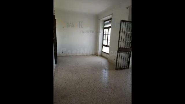SE VENDE CASA ANTIGUA CON TERRENO DE 3 PLANTAS EN BERJA - foto 5