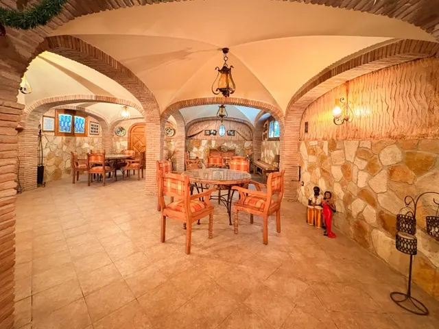 Casa 7 habitaciones 946m² en venta - Maitino-Perleta — 22