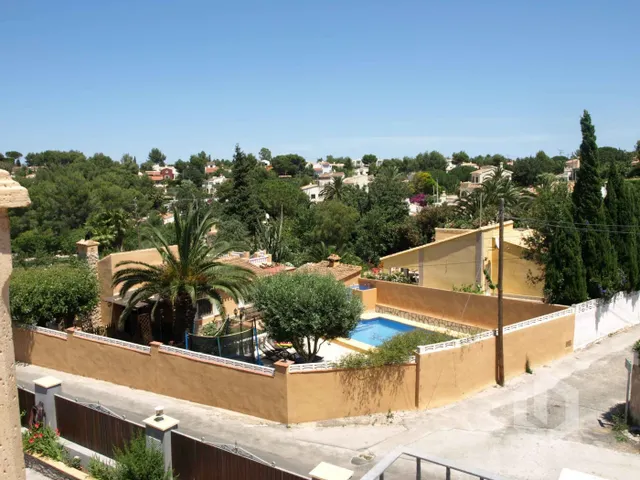 Chalet de lujo y dos adosados individuales. Oferta Única! — 33