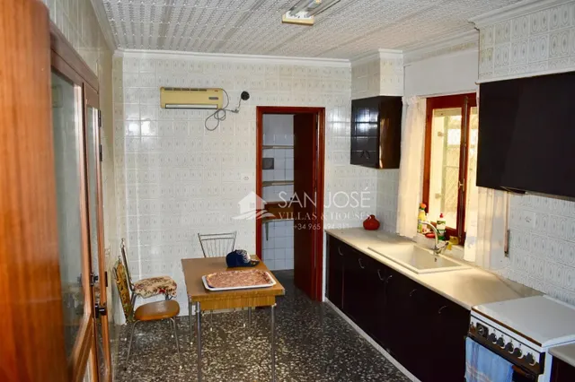 SE VENDEN DOS CASAS INDEPENDIENTES JUNTAS   CON GARAJE EN MONOVAR — 21