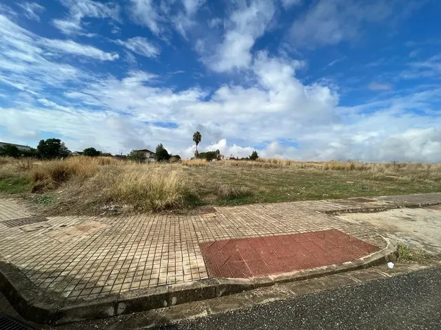 VENTA DE DOS SOLARES EN GUILLENA, SEVILLA.