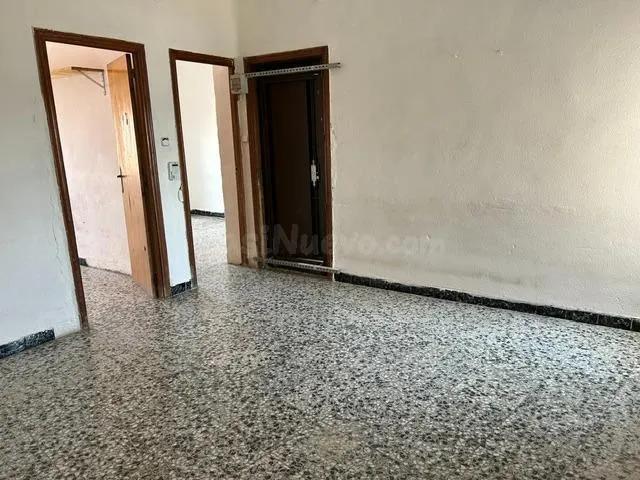 Piso Céntrico BAJO COSTE : Gran Oportunidad en Las Torres de - foto 4