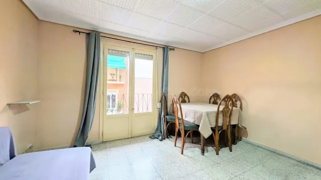 ¡ZONA CORAZÓN DE JESÚS, JUNTO A REINA VICTORIA¡ ¡PISO 3º REA - foto 2