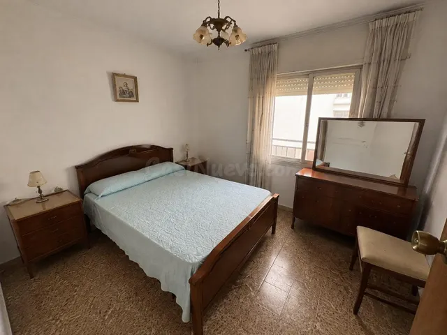 Piso de 118 m2 con gran potencial en La Ràpita - foto 3