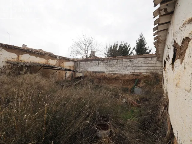 *Casa para derribar o reformar en c/Tetuan de 330 m2 con 8.7 - foto 5