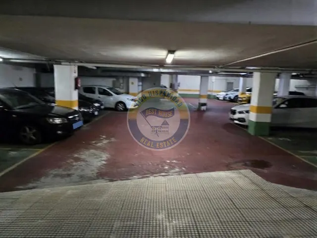 Plaza de garaje amplia próximo a povisa — 7