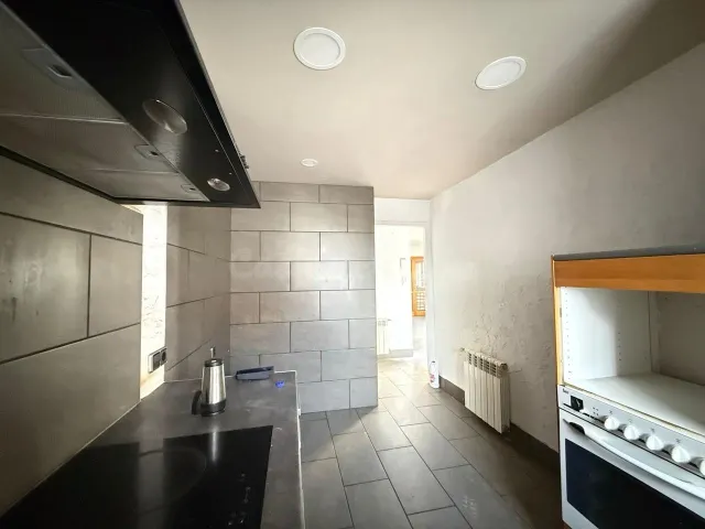Chalet adosado con piscina comunitaria en Cunit - foto 2