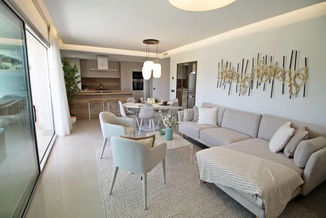 Venta de piso con dos dormitorios en Mijas Costa, Málaga, Co