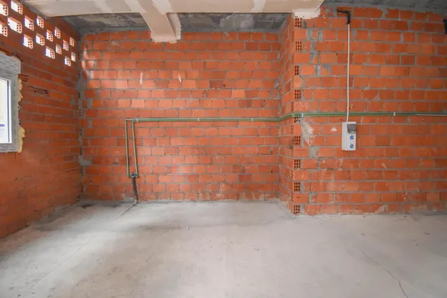 ESPACIOSO LOCAL DE 162 M2 EN LA BARCALA — 27