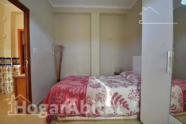 CASA CON TERRAZA Y VISTAS DESPEJADAS A LA MONTAÑA — 27