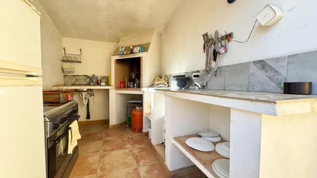 Exclusiva Casa Reformada con Piscina Privada y Parcela de 7.000 m2 en Blanca, Murcia — 46