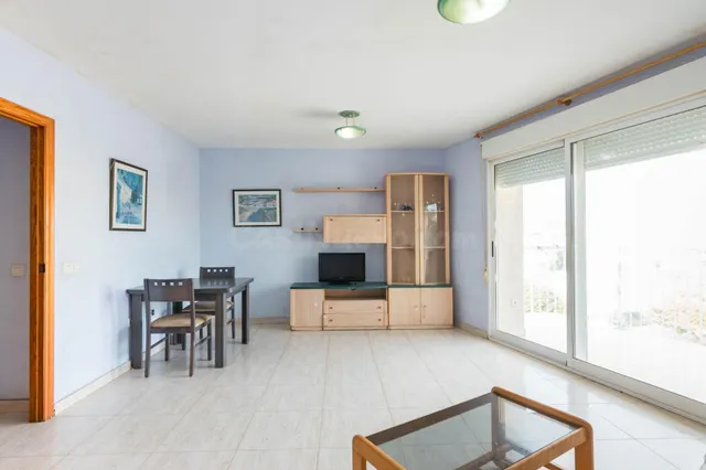 Piso muy luminoso y espacioso en Puerto de Mazarrón - foto 2
