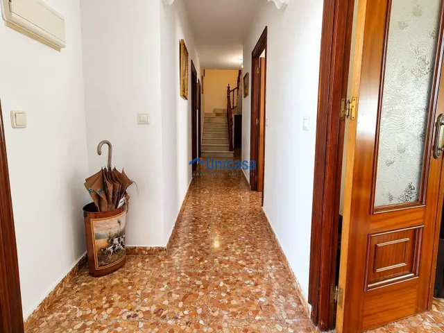 CHALET INDEPENDIENTE · 2 VIVIENDAS · PARCELA DE 422 M2 — 14