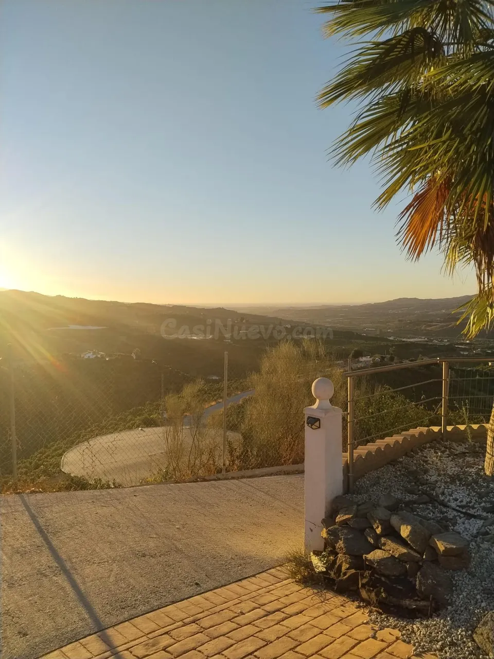 Villa exclusiva con piscina y vistas en Vélez-Málaga por €415,000