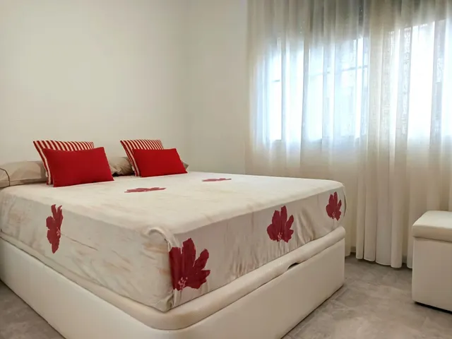 ¡Descubre tu nuevo hogar en Benicàssim, una joya junto al mar! — 9