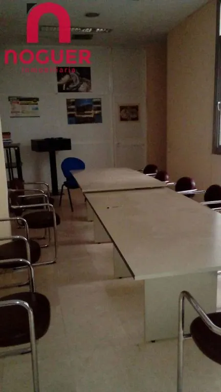 LOCAL EN ALQUILER EN MEDINA AZAHARA, 4 OFICINAS, SALA DE REUNION, 2 BAÑOS, 100M2 — 8