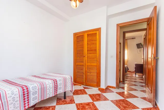 Se vende piso en san benito — 6
